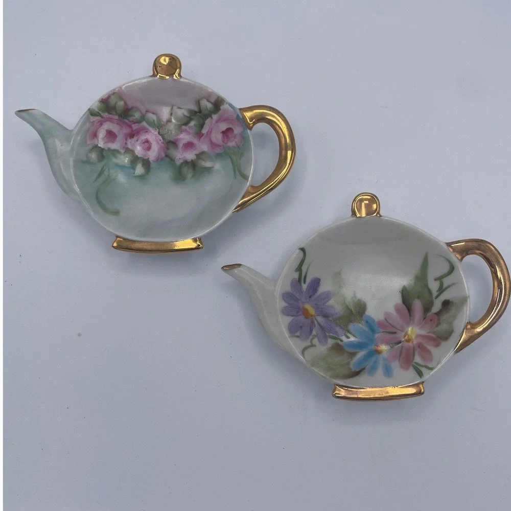 Vintage Dorothy Garber Hand Painted Porcelain Teapot Tea Bag Holders Set of 2